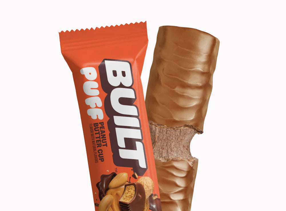 Built Bar Puffs Canada – Peanut Butter  Cup Protein Bar 40g showing chocolate coating on white background