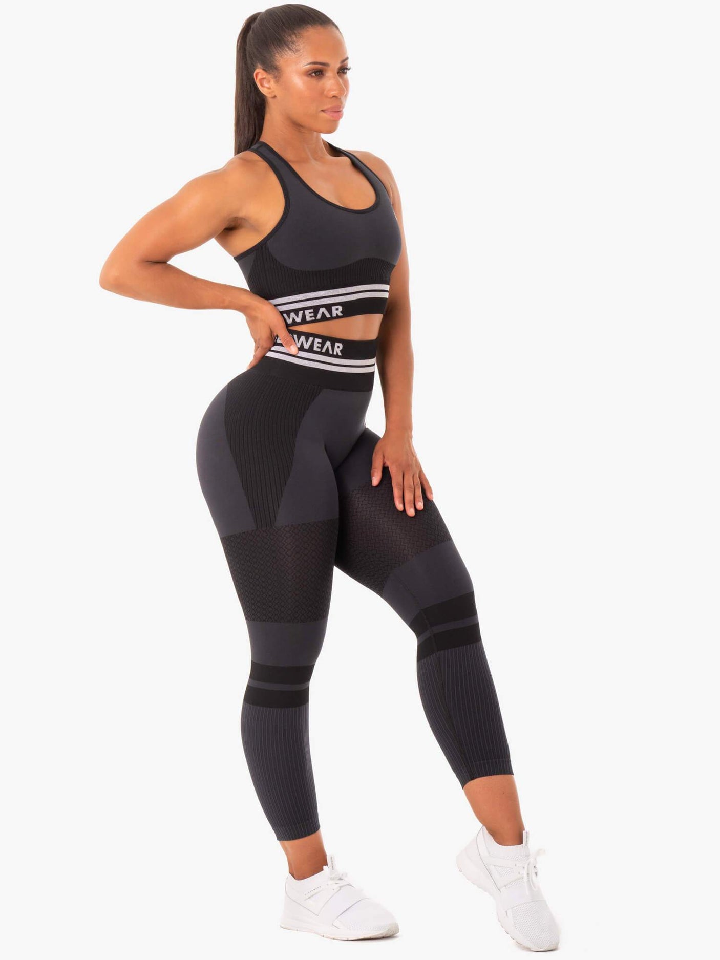 Ryderwear Freestyle Seamless Longline Sports Bra Black